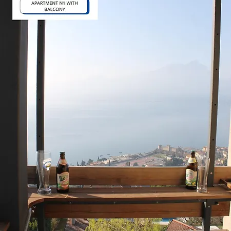 The View Apartman Torri del Benaco