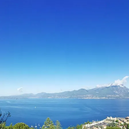 The View Apartment Torri Del Benaco