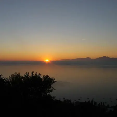 The View Torri Del Benaco